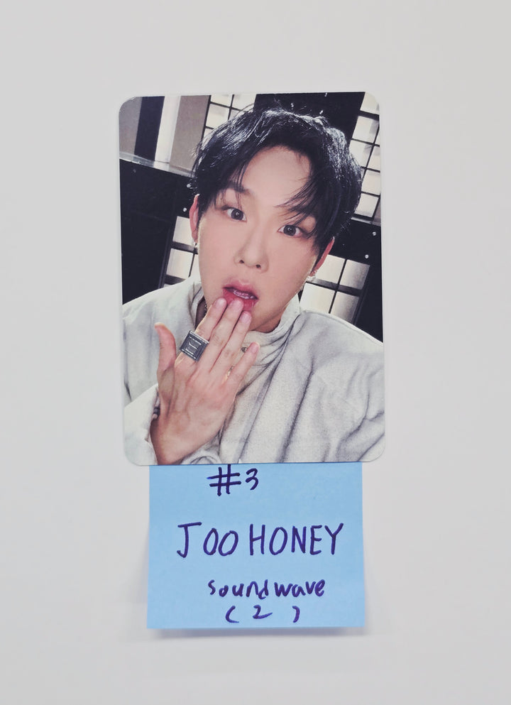 JOOHONEY (of MONSTA X) "光 (INSANITY) - Soundwave Pre-Order Benefit Photocard [26.01.14]