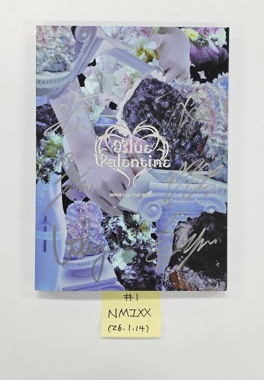 NMIXX "Blue Valentine" & MEOVV 1st EP "MY EYES OPEN VVIDE’" - Hand Autograhped(Signed) Album [26.1.14]