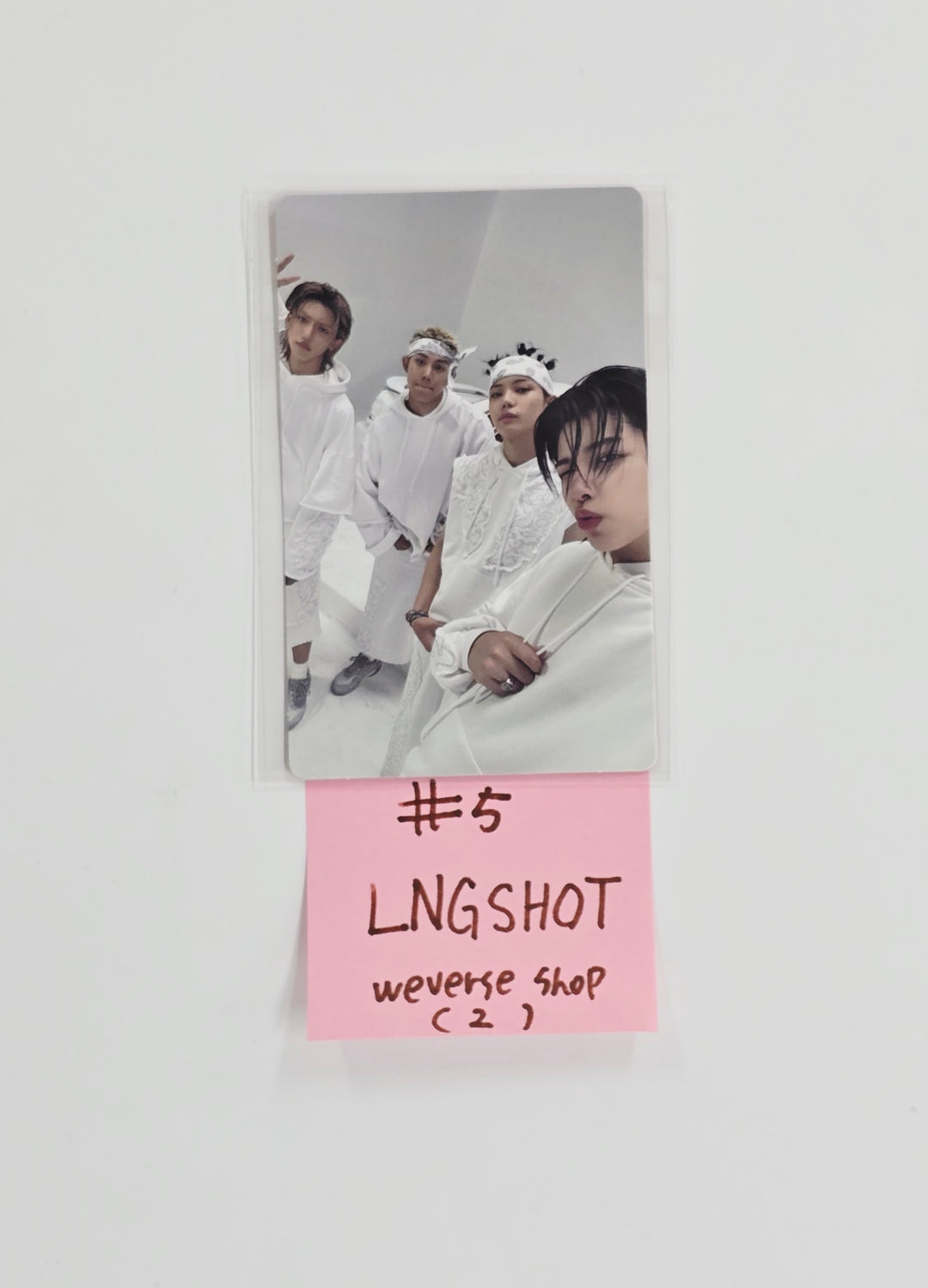 LNGSHOT "SHOT CALLERS" - Weverse Shop Pre-Order Benefit Photocard (standard, Magazine Ver.) <Restocked> [26.01.15]