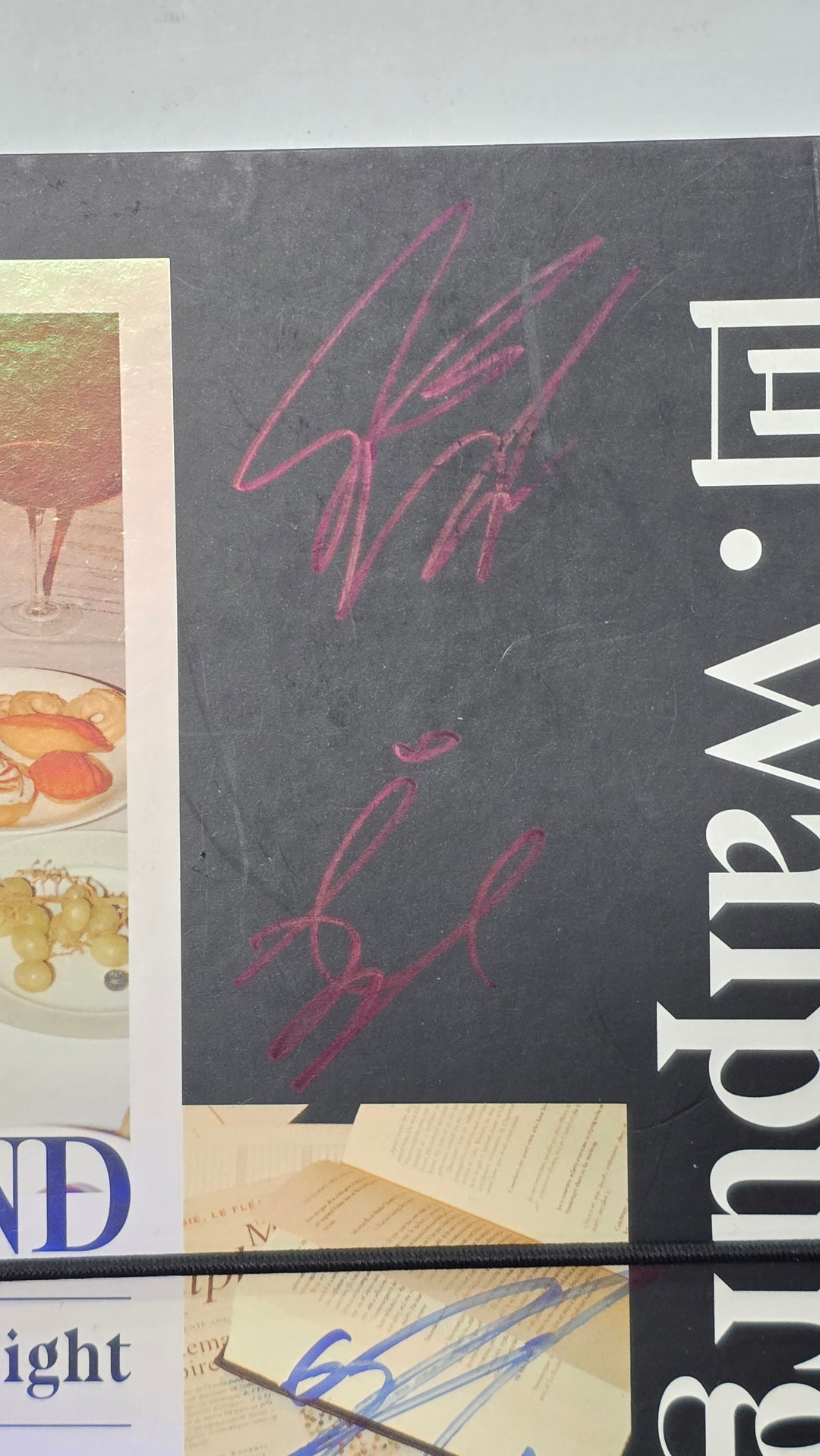 GFRIEND "回:Walpurgis Night", Wanna One "1÷χ=1 (UNDIVIDED)" - Hand Autographed(Signed) Promo Album [26.1.15]