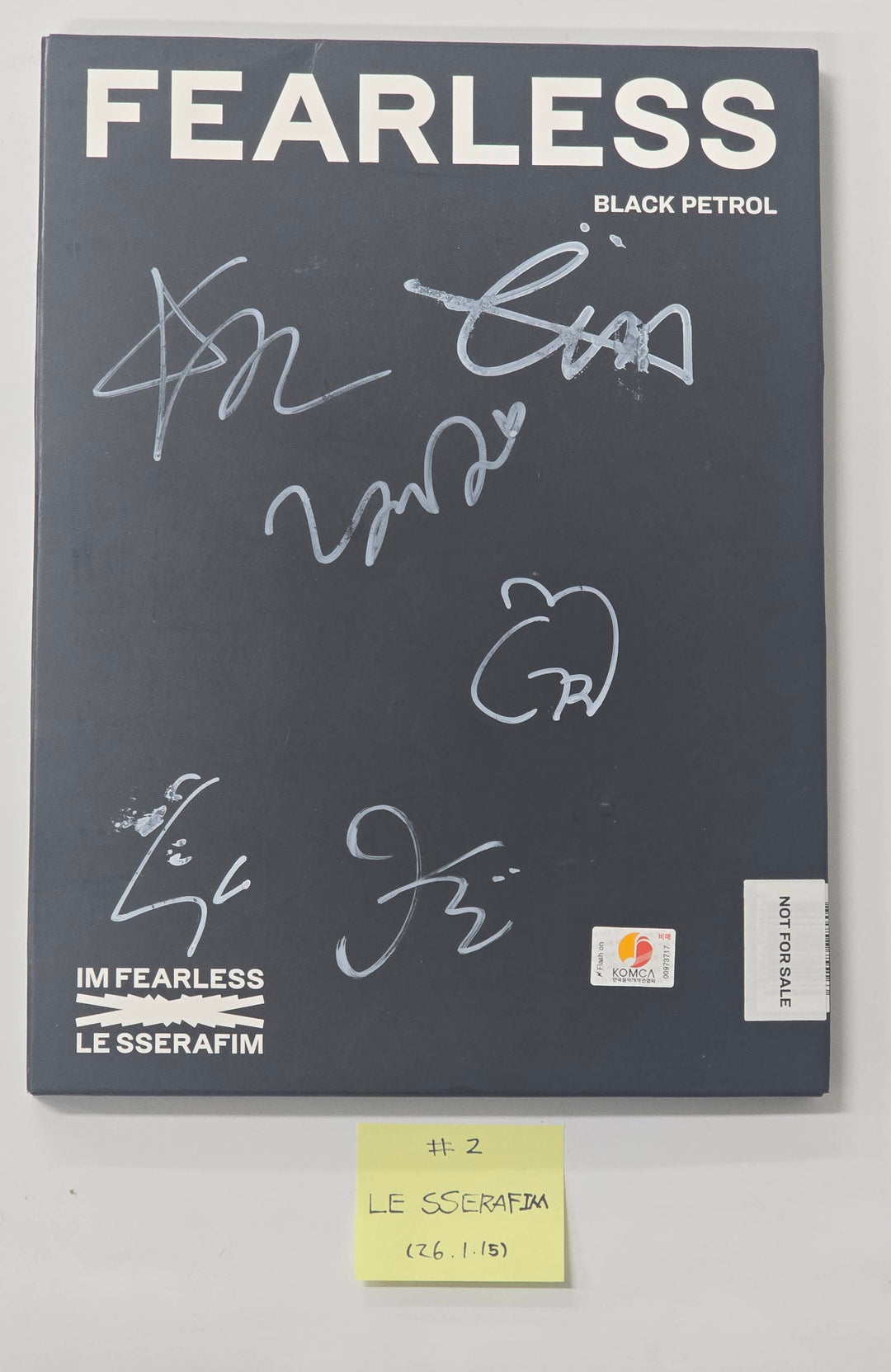 LE SSERAFIM "UNFORGIVEN & FEARLESS" - Hand Autographed(Signed) Promo Album [26.1.15]