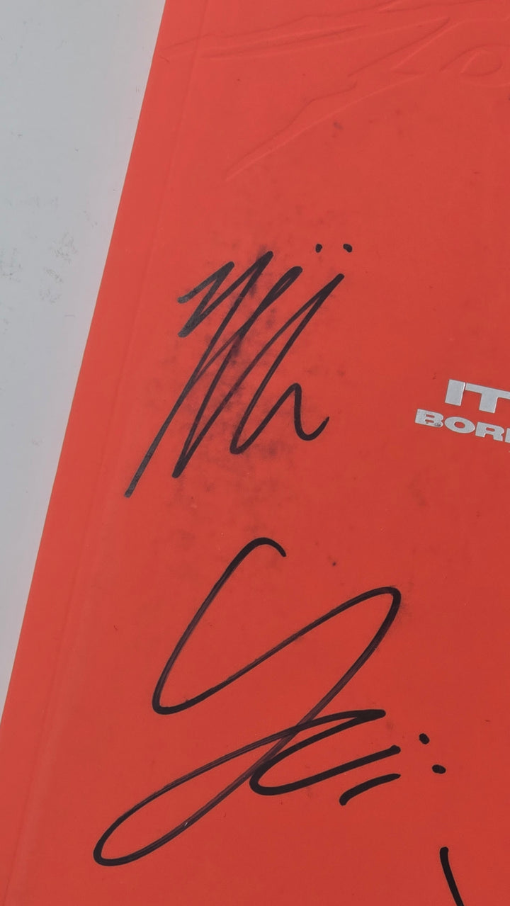 ITZY "BORN TO BE", YEJI "AIR" - Hand Autographed(Signed) Promo Album [26.1.15]