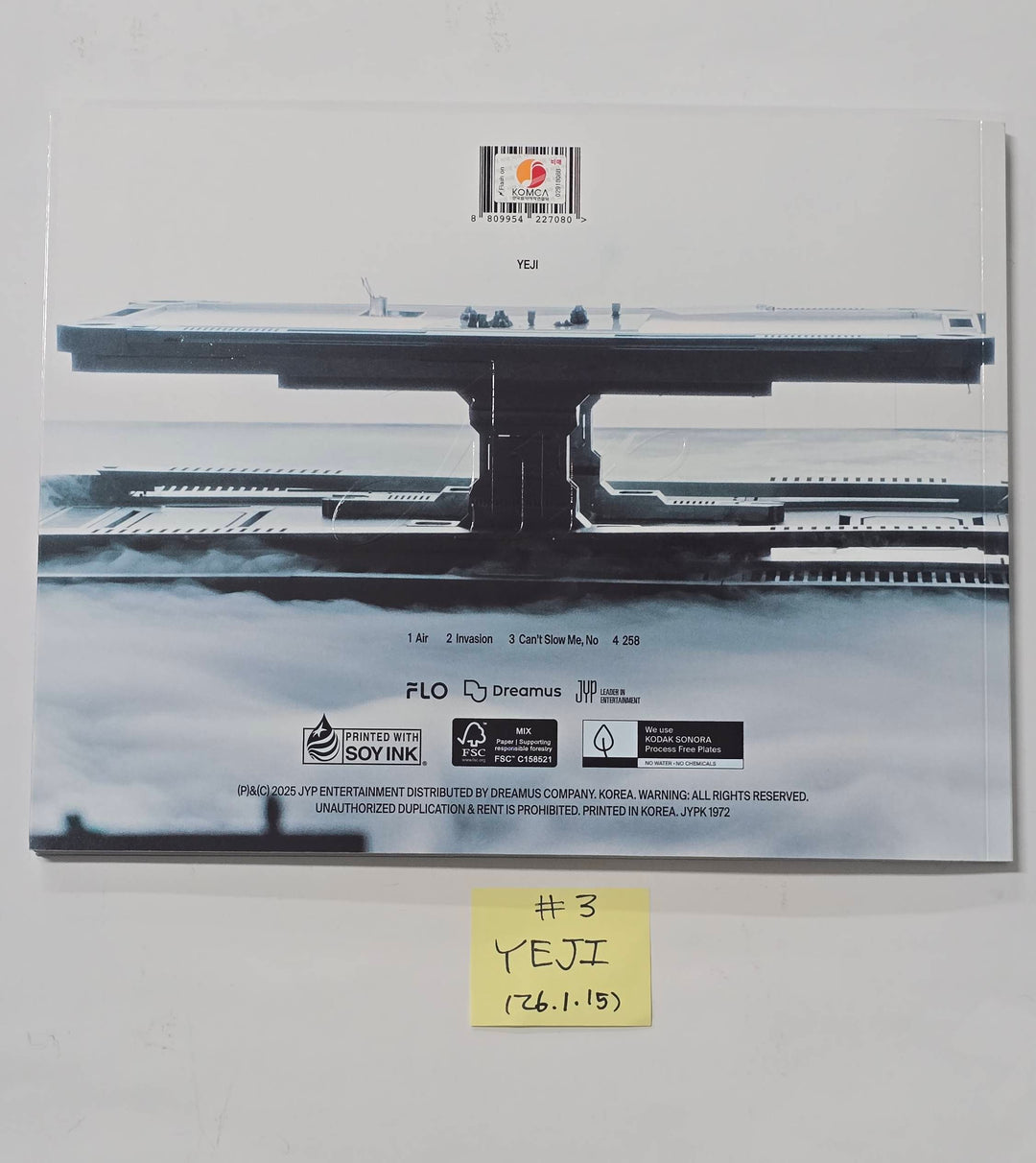 ITZY "BORN TO BE", YEJI "AIR" - Hand Autographed(Signed) Promo Album [26.1.15]