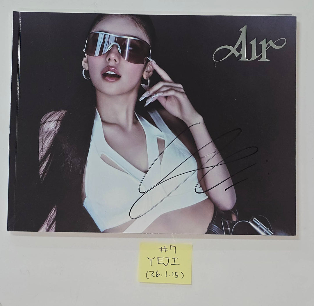 ITZY "BORN TO BE", YEJI "AIR" - Hand Autographed(Signed) Promo Album [26.1.15]