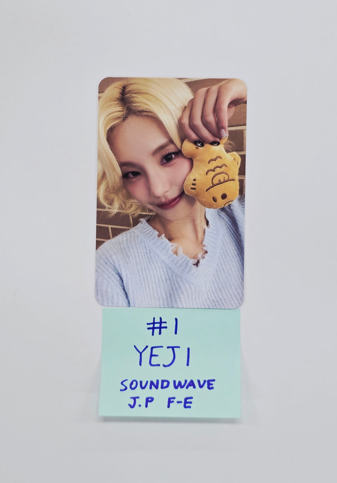 ITZY "TUNNEL VISION" - Soundwave Japan Fansign Event Photocard [26.01.16]