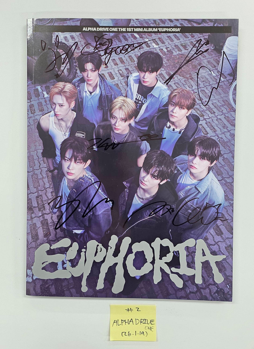 ALPHA DRIVE ONE "EUPHORIA" - Hand Autographed(Signed) Promo Album [26.1.19]