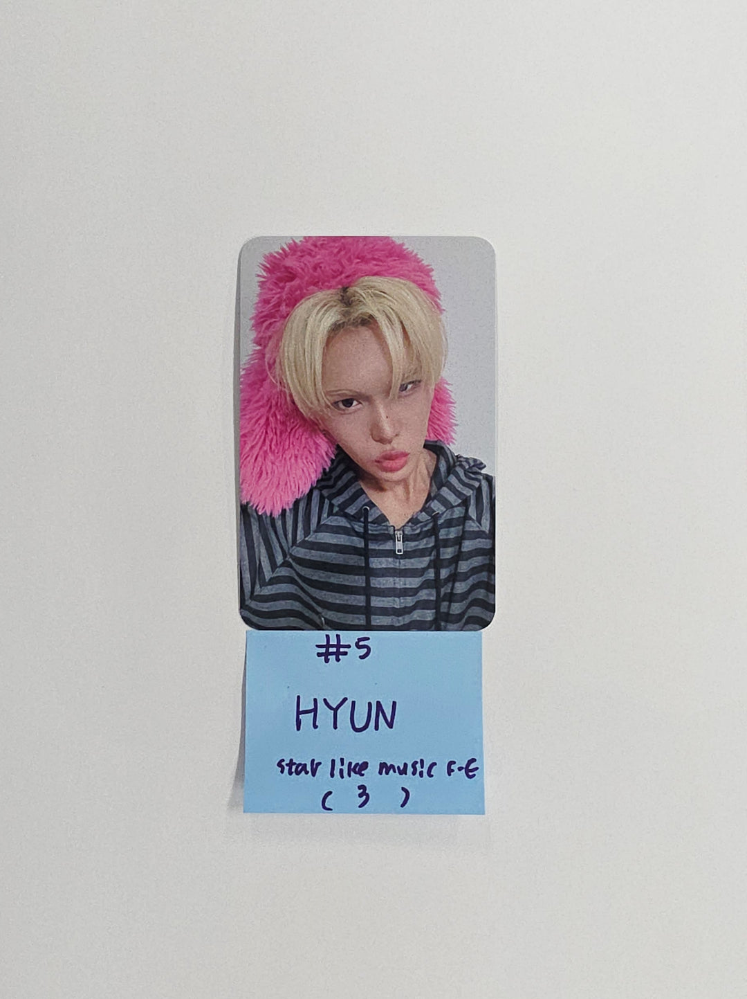 XLOV "UXLXVE" - StarLike Music Fansign Event Photocard R5 [26.01.19]