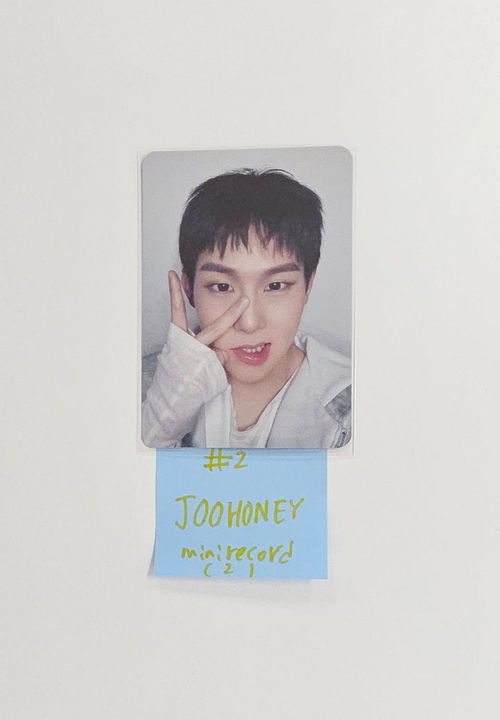JOOHONEY (of MONSTA X) "光 (INSANITY) - Mini Record Pre-Order Benefit Photocard [26.01.19]