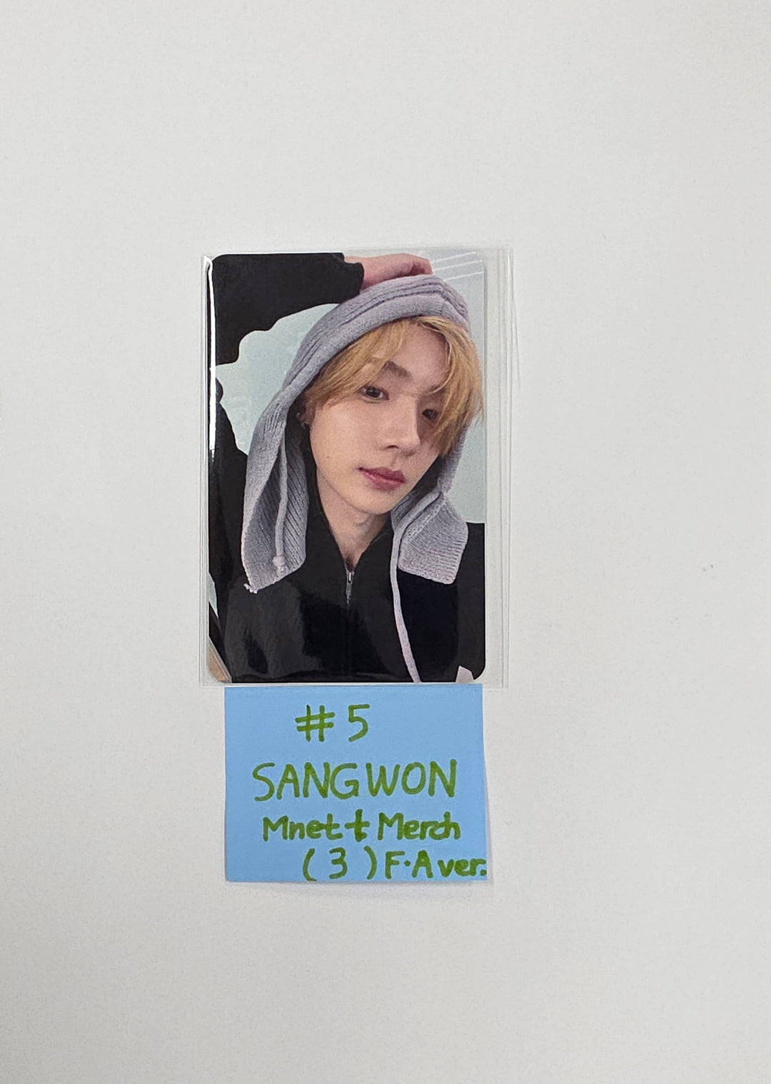 ALPHA DRIVE ONE "EUPHORIA" - Mnet Plus Merch Pre-Order Benefit Photocard (Freak Alarm ver.) [26.01.19]