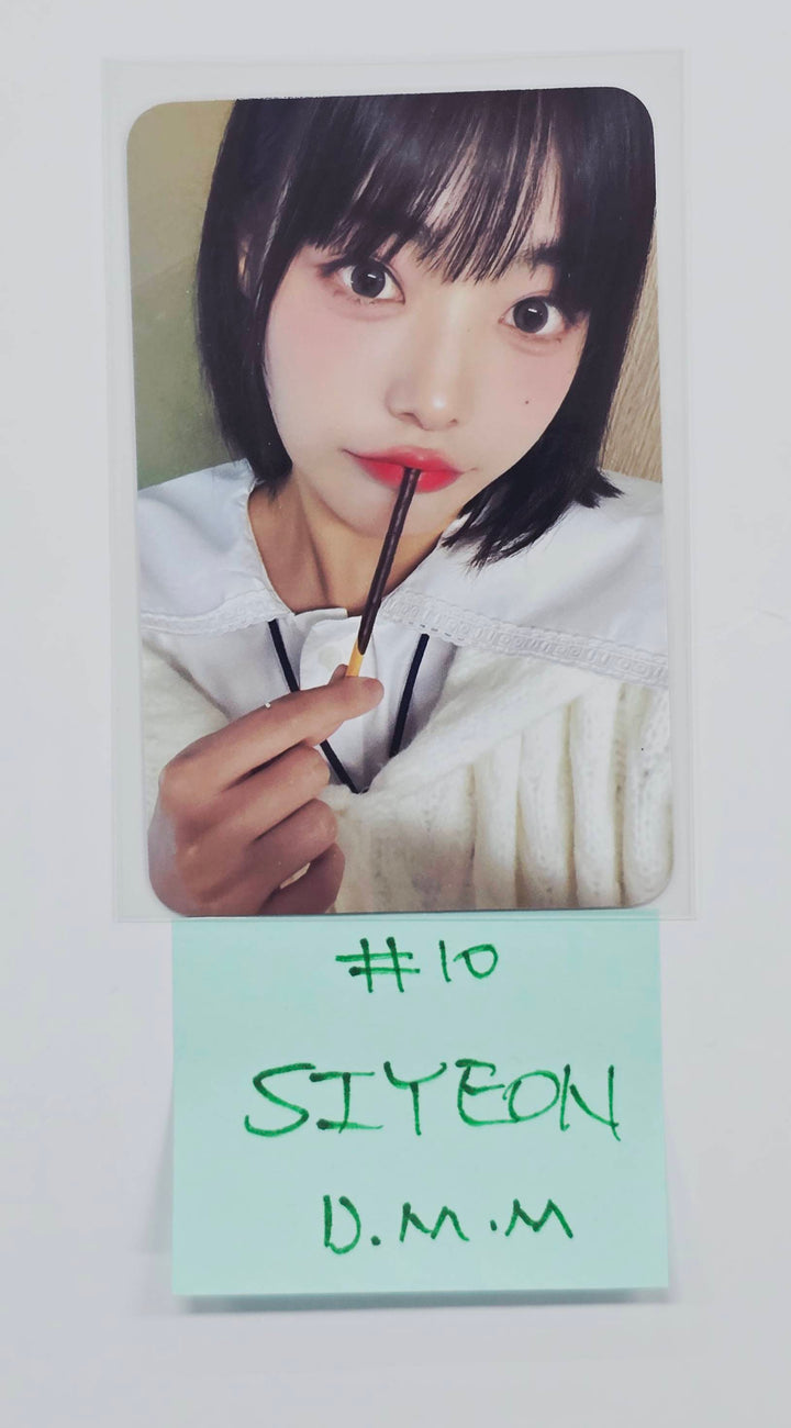 QWER - Dear My Muse Fansign Event Photocard [26.1.21]