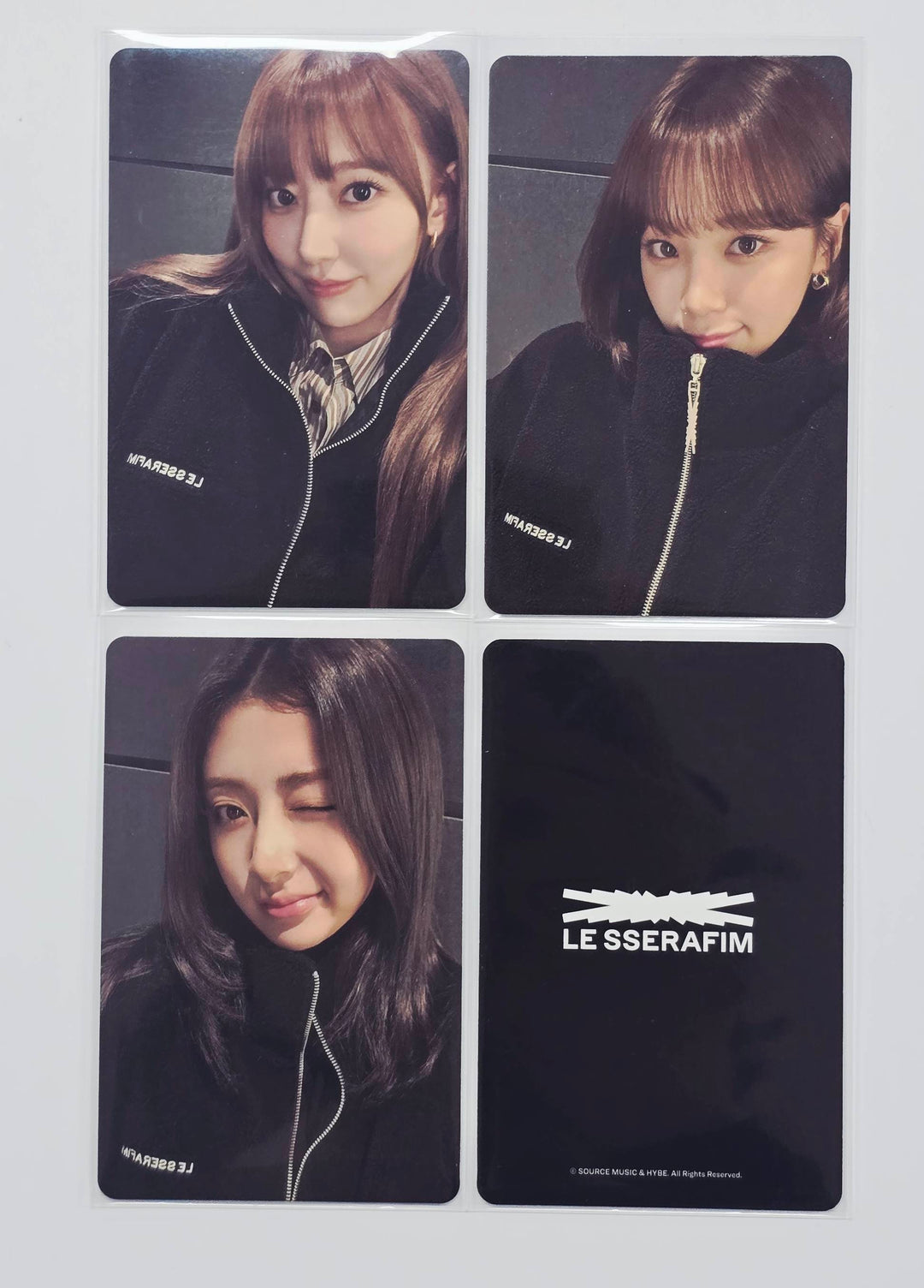 Le Sserafim "Crazy " in Japan - Pop-Up Fleece Photocard [26.1.21]