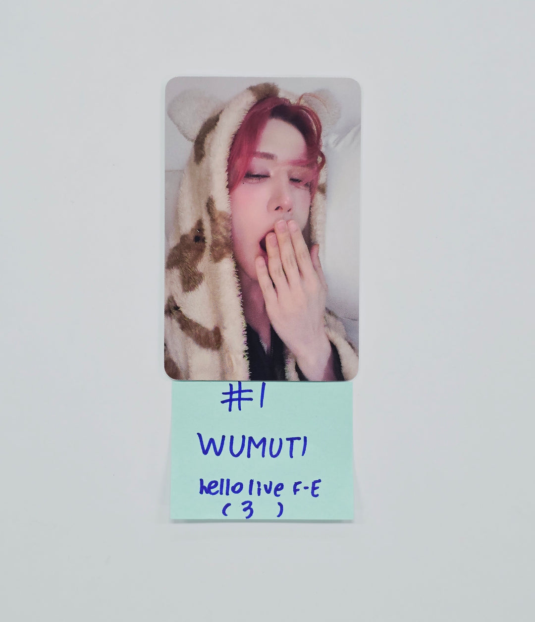 XLOV "UXLXVE" - Hello Live Fansign Event Photocard R4 [26.01.26]