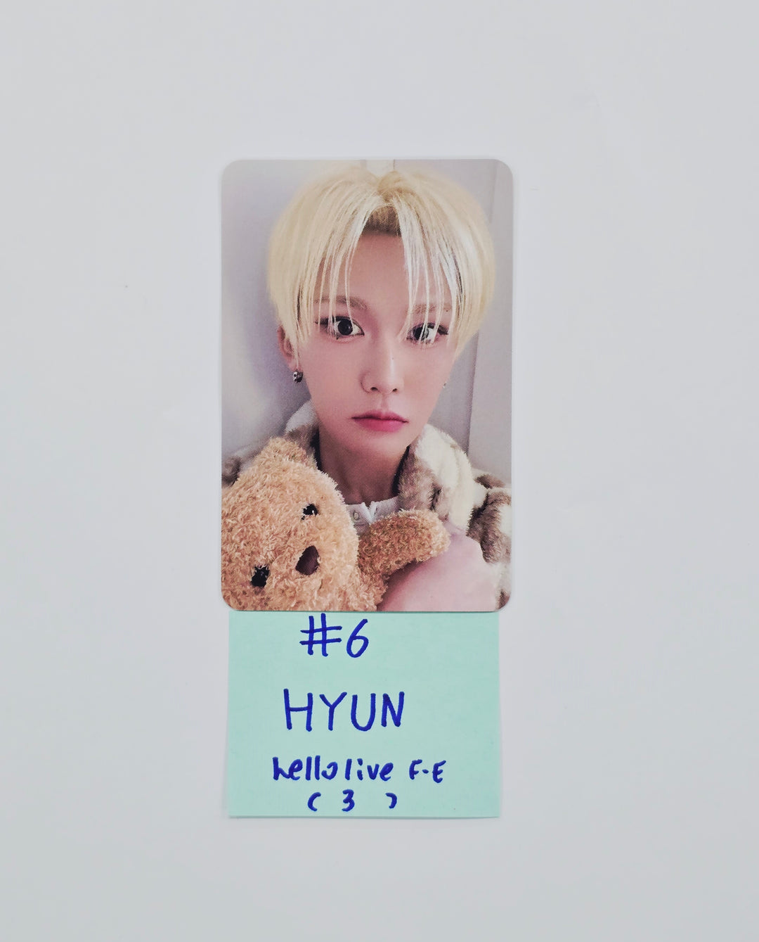 XLOV "UXLXVE" - Hello Live Fansign Event Photocard R4 [26.01.26]