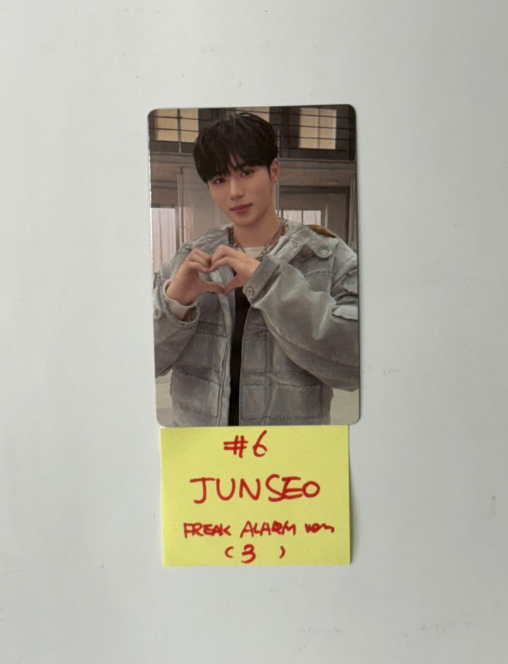 ALPHA DRIVE ONE "EUPHORIA" - Pop-Up Official Random Trading Photocard (Freke Alarm ver.) (1) [26.1.26]