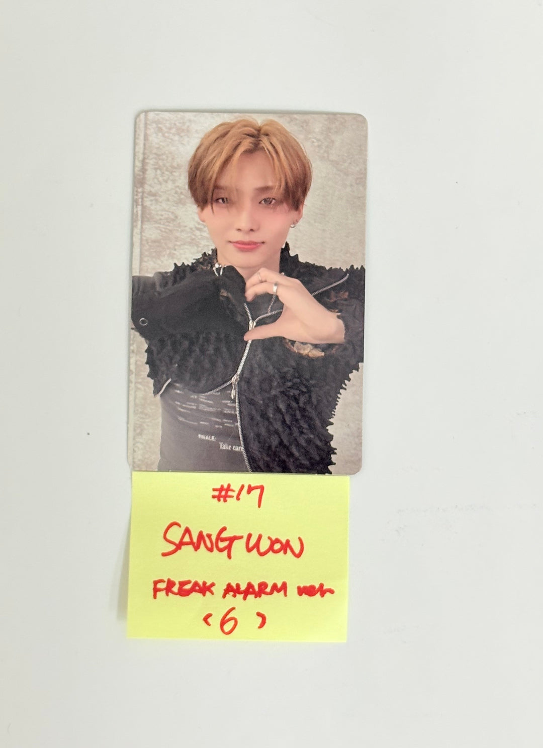 ALPHA DRIVE ONE "EUPHORIA" - Pop-Up Official Random Trading Photocard (Freke Alarm ver.) (1) [26.1.26]