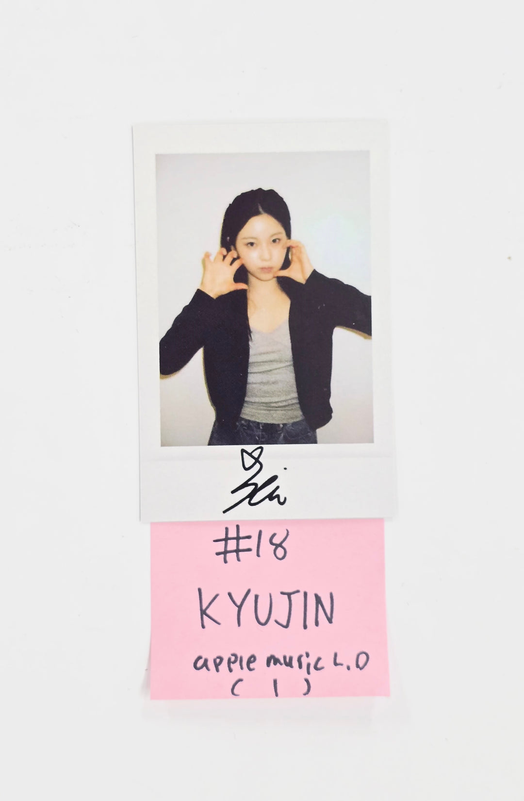 NMIXX "Blue Valentine" - Apple Music Lucky Draw Event Photocard, polaroid type Photocard R2 [26.01.28]