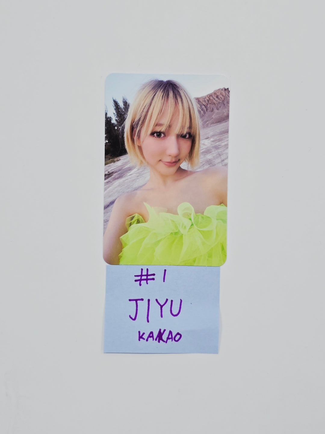 KiiiKiii "Delulu Pack" - Kakao Pre-Order Benefit Photocard (VER SET / Bubble. Ver.) [26.01.29]