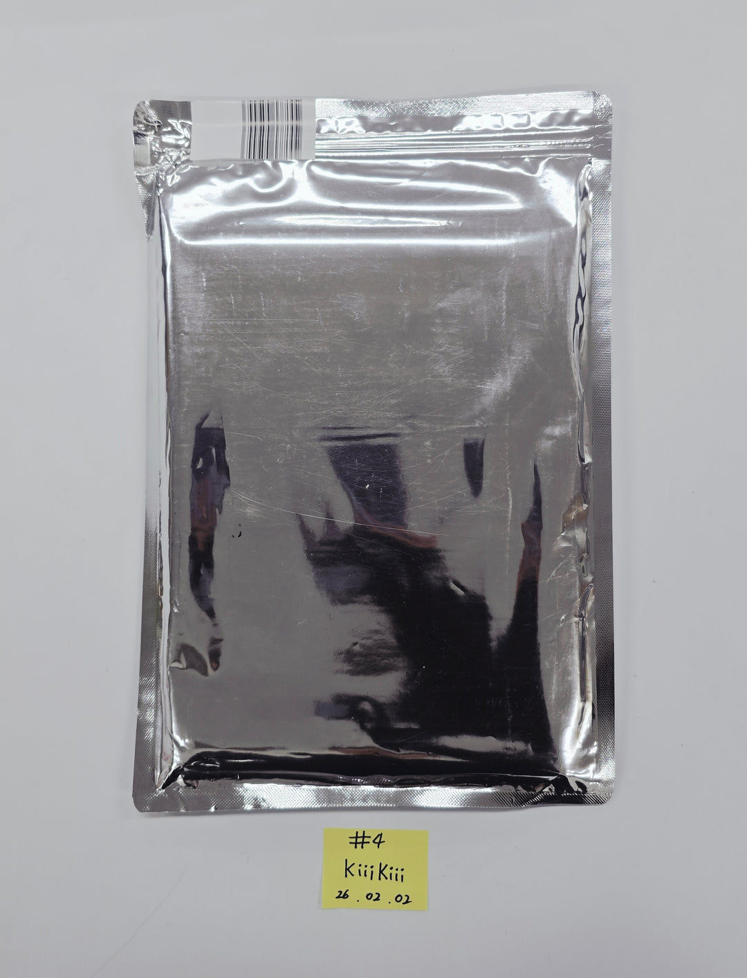 KIIIKIII "Delulu Pack" - Hand Autographed(Signed) Promo Album [26.02.02]