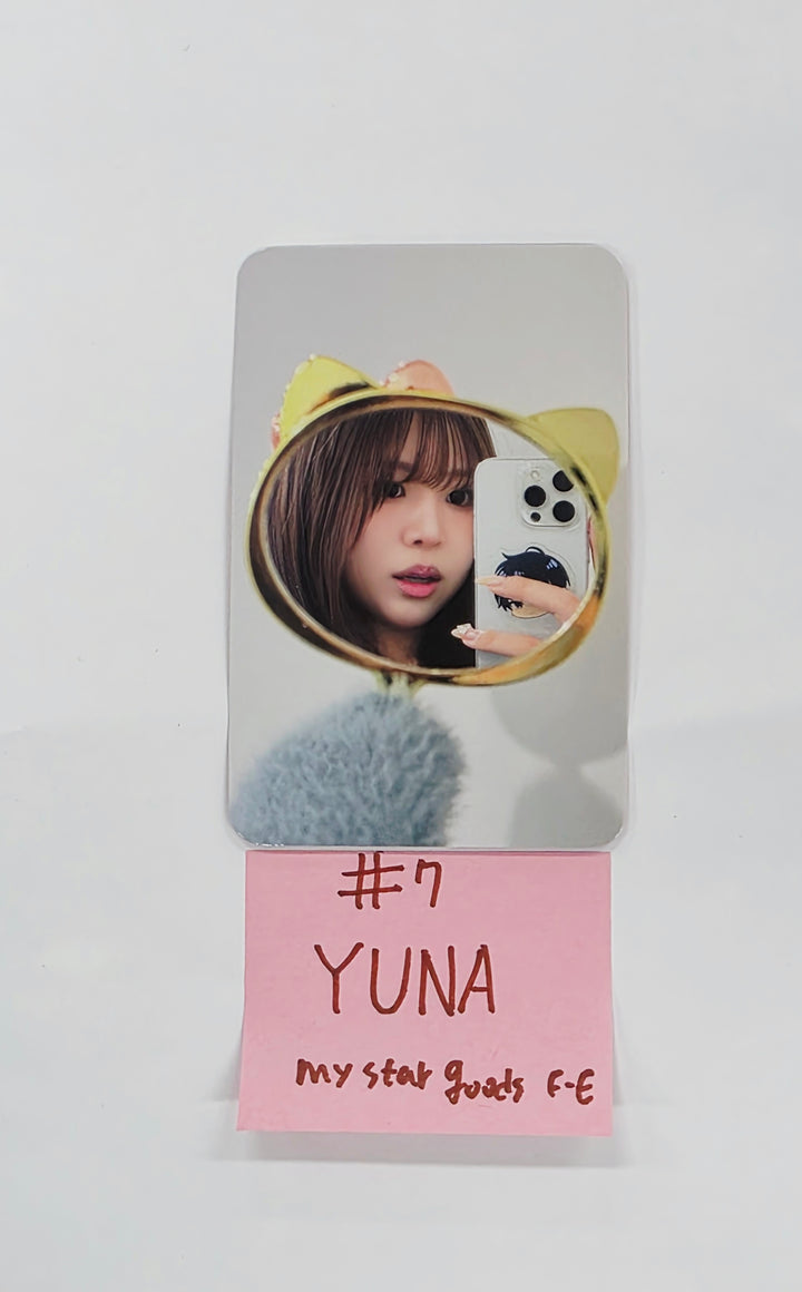 LOVEONE "LOVE HIGH" - My Star Goods Fansign Event Photocard R2 [26.02.02]