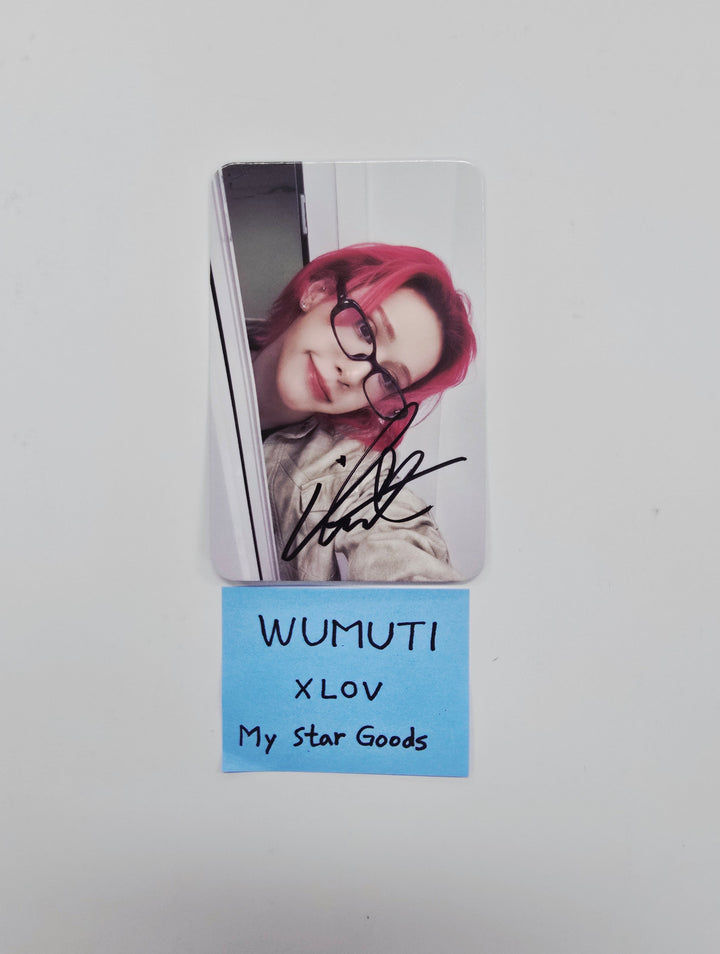 WUMUTI (Of XLOV) "UXLXVE" - Hand Autographed(Signed) Photocard [26.02.03]