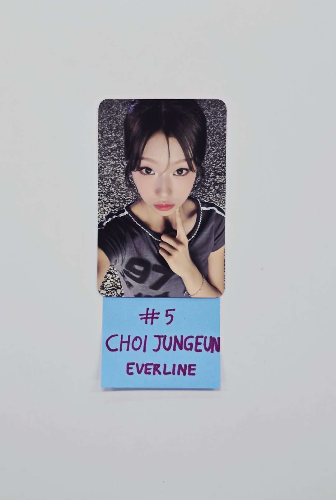 IZNA "Not Just Pretty" - Everline Fansign Event Photocard R2 (posterbook ver.)(Supercrush ver.) [26.02.03]