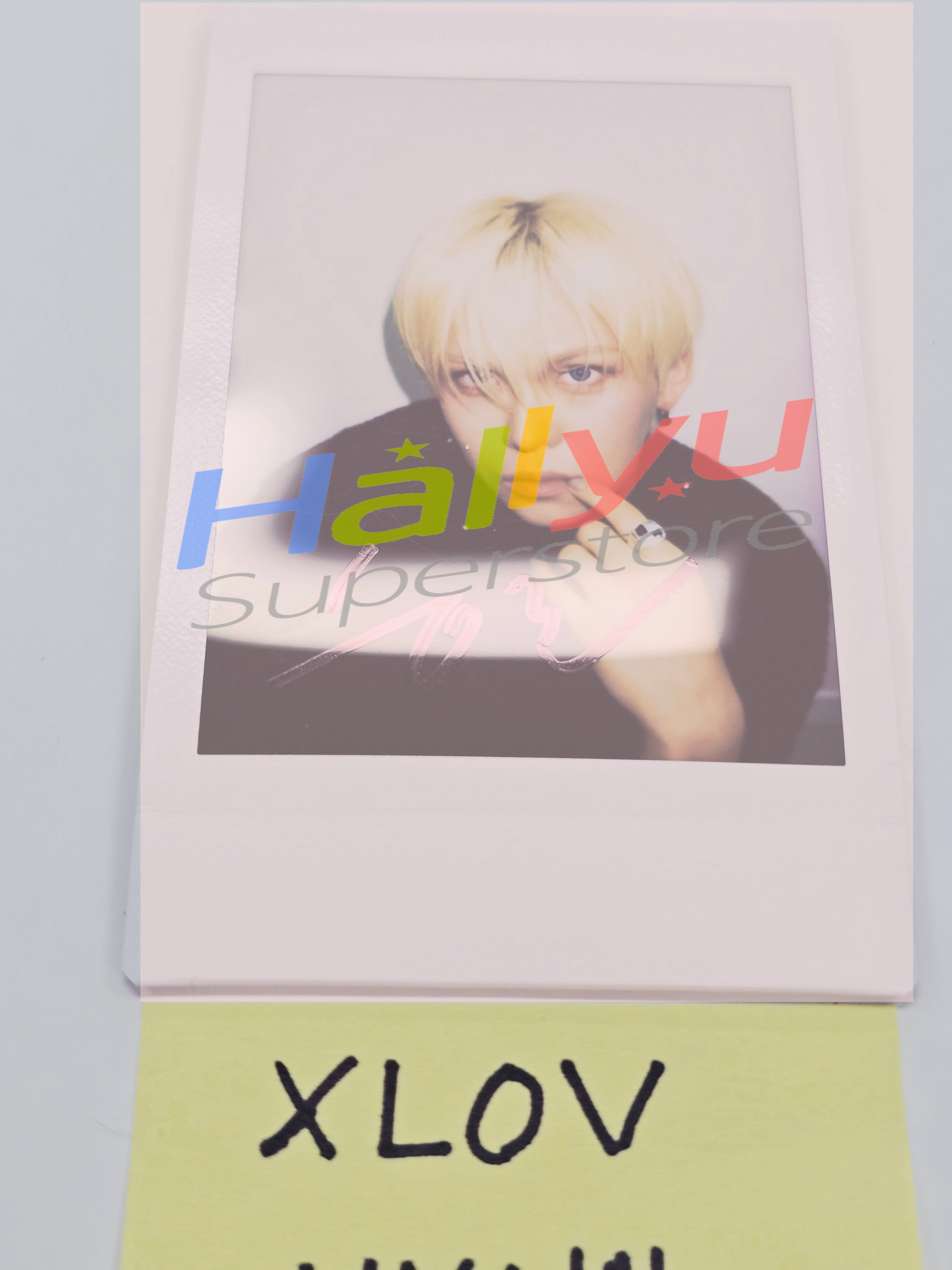 HYUN (of XLOV) 