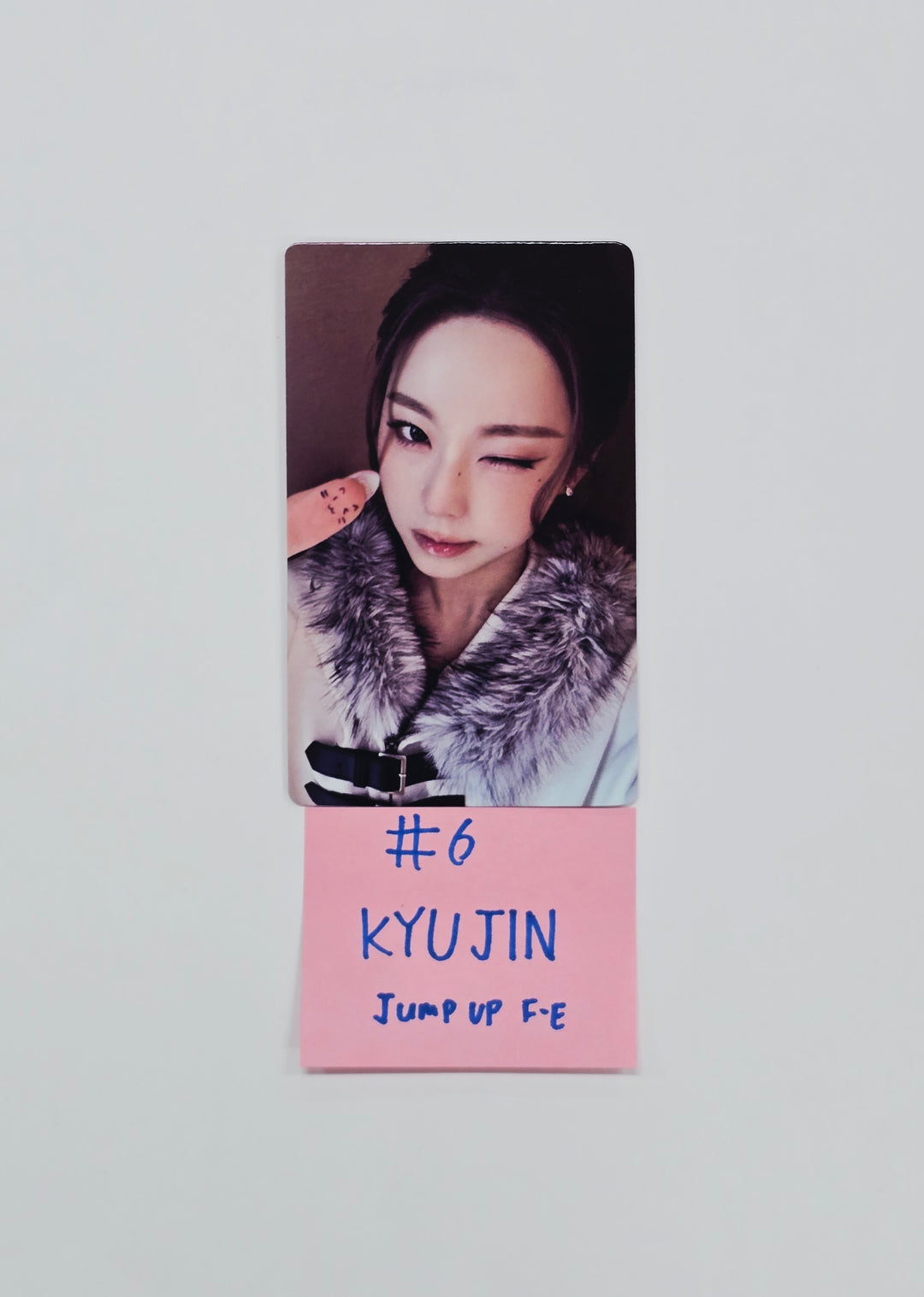 NMIXX "Blue Valentine" - Jump UP Fansign Event Photocard R4 [26.02.05]