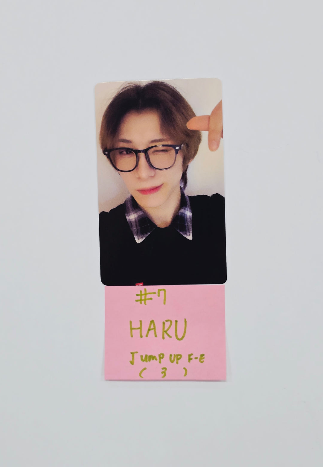 XLOV "UXLXVE" - Jump UP Fansign Event Photocard R10 [26.02.05]