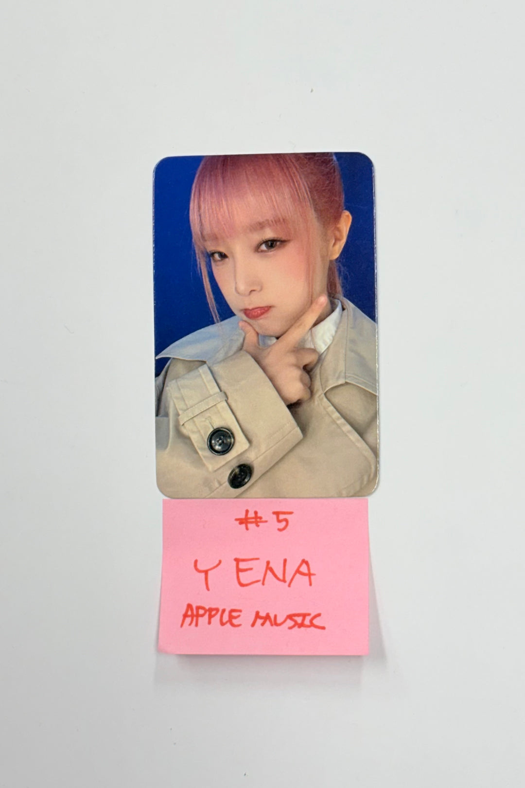Yena "HATE XX" - Apple Music Fansign Event Photocard [26.02.05]