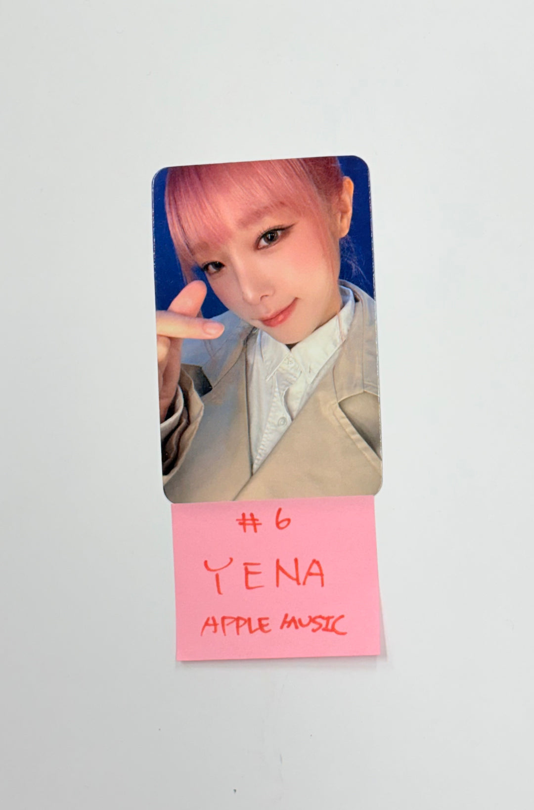 Yena "HATE XX" - Apple Music Fansign Event Photocard [26.02.05]