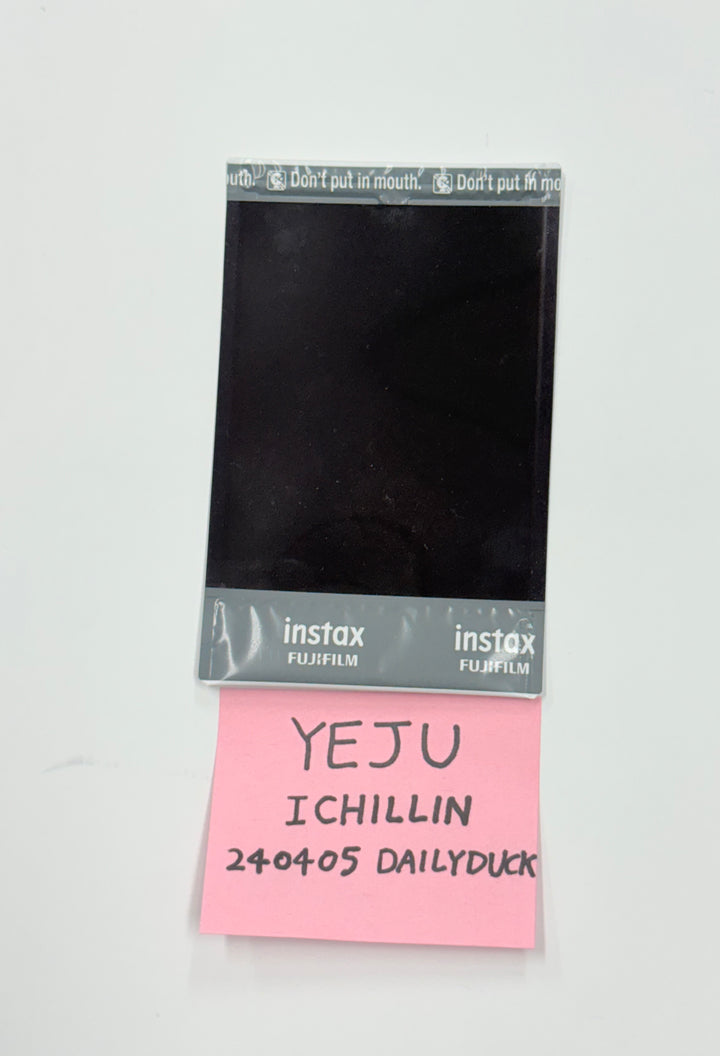 Yeju (of ICHILLIN) - Hand Autographed(Signed) Polaroid [26.02.05]