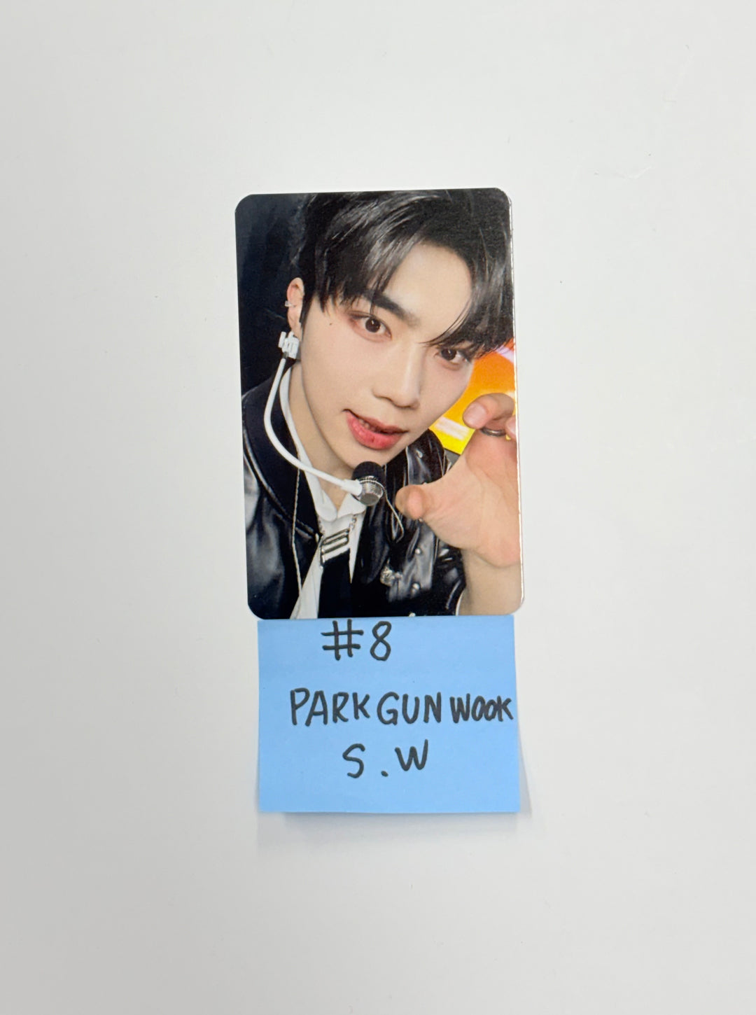 ZeroBaseOne "RE-FLOW" - Soundwave Pre-Order Benefit Photocard [26.02.06]