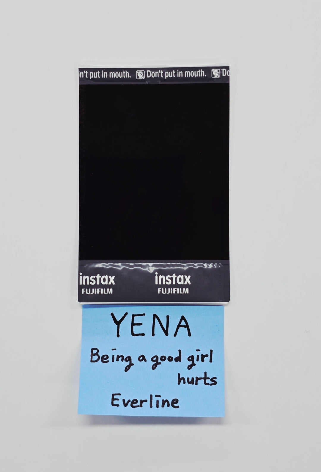 YENA - Hand Autographed(Signed) Polaroid [26.02.06]