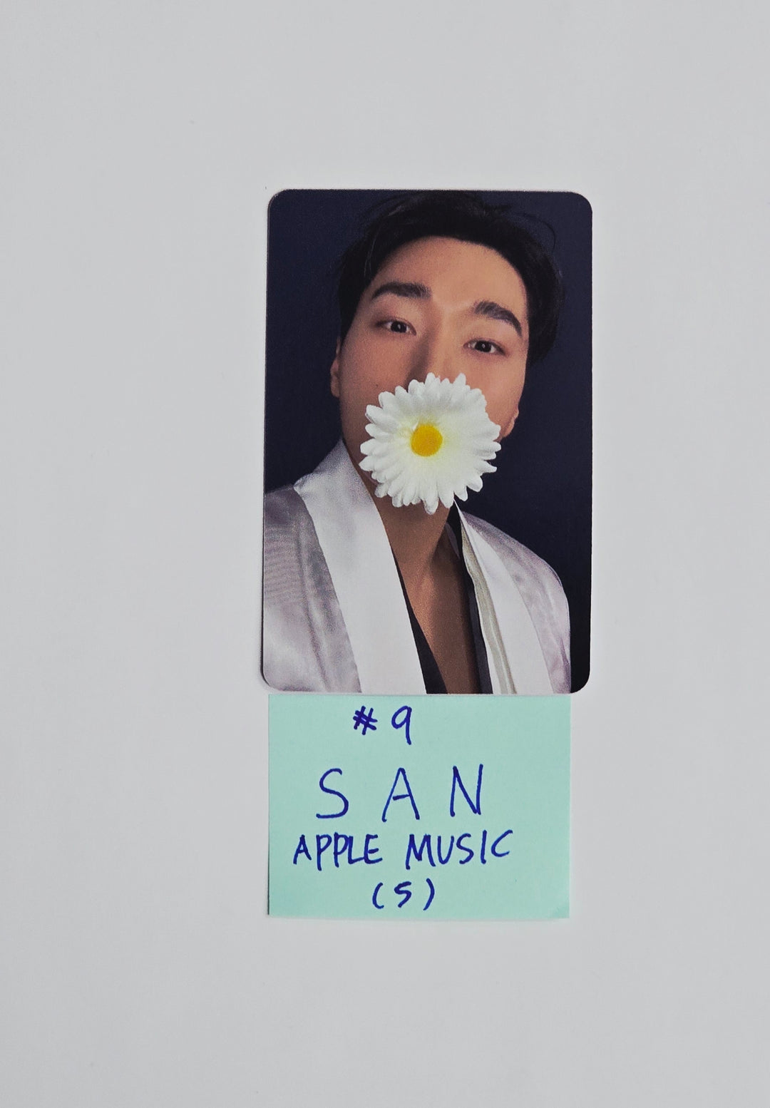 ATEEZ "GOLDEN HOUR : Part.4" - Apple Music Pre-Order Benefit Photocard, Photo Magnet [26.02.09]