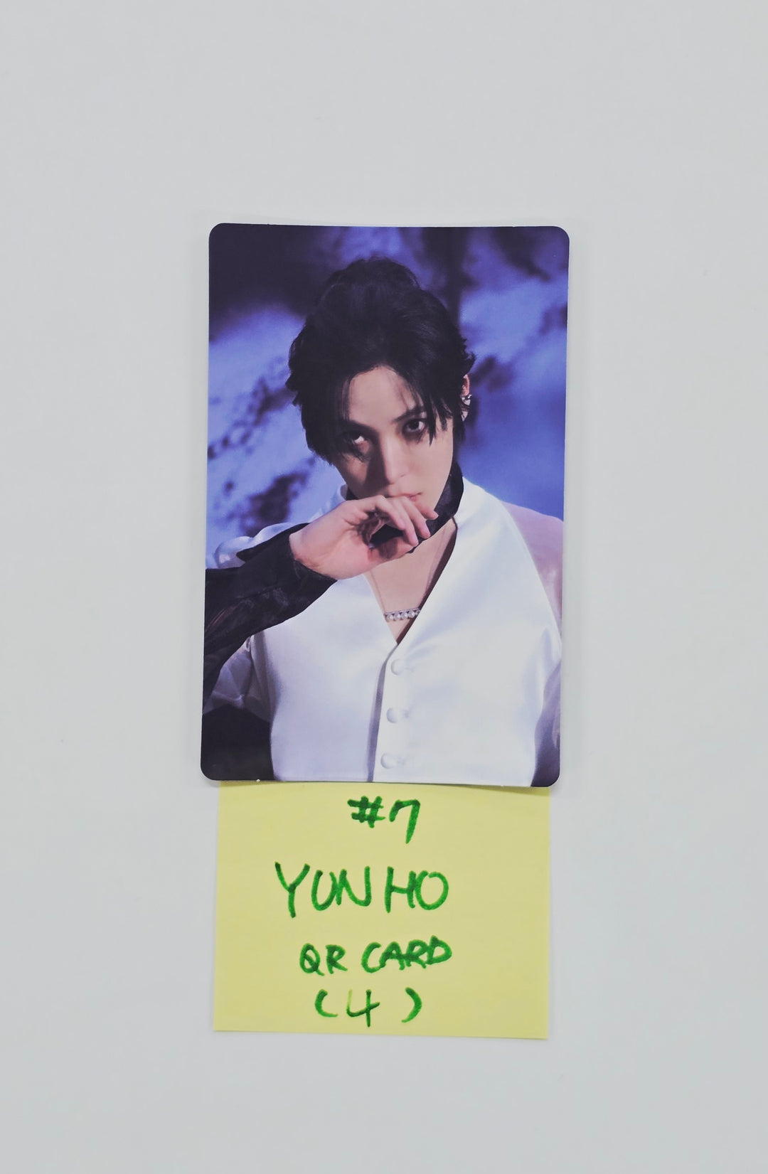 ATEEZ "GOLDEN HOUR : Part.4" - Official QR Photocard (POCAALBUM Ver.) [26.02.09]