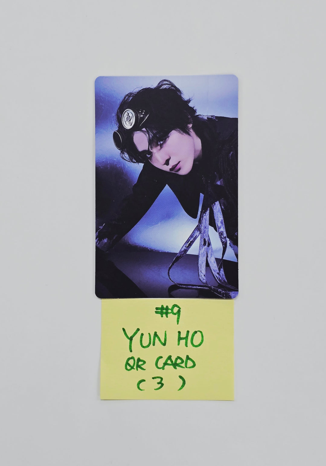 ATEEZ "GOLDEN HOUR : Part.4" - Official QR Photocard (POCAALBUM Ver.) [26.02.09]