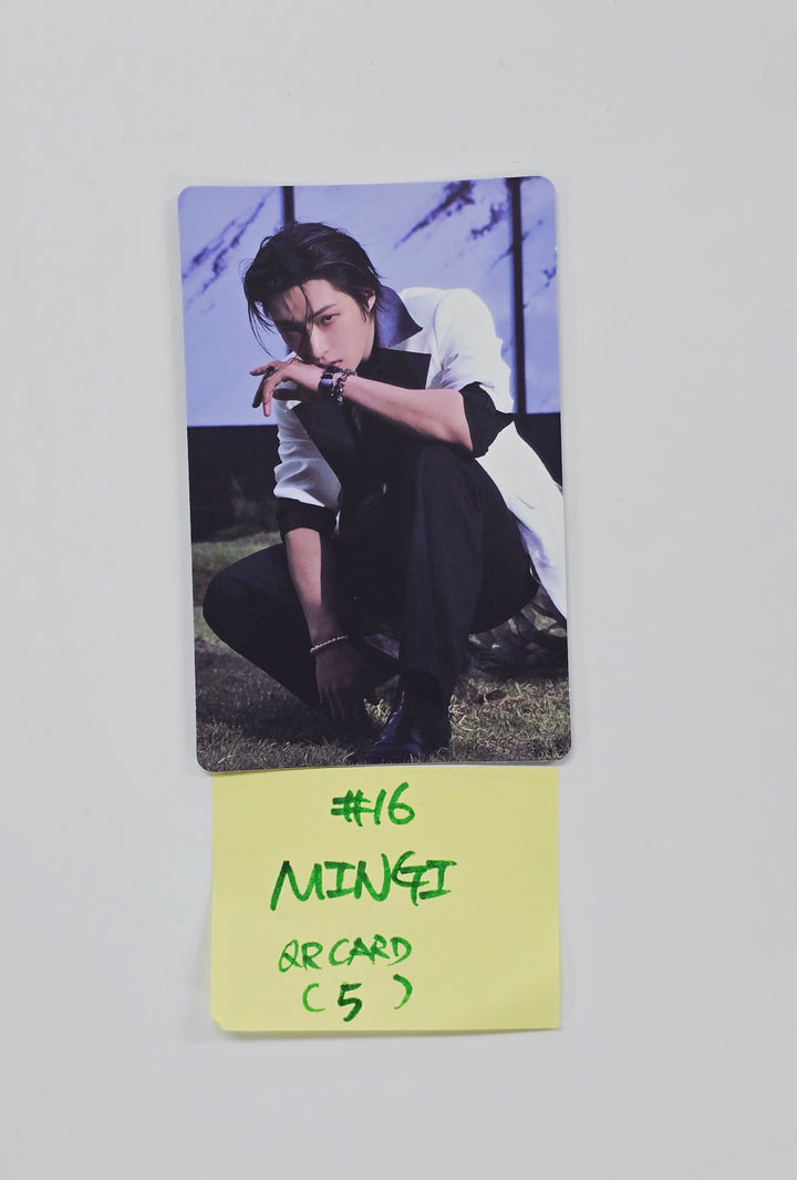 ATEEZ "GOLDEN HOUR : Part.4" - Official QR Photocard (POCAALBUM Ver.) [26.02.09]