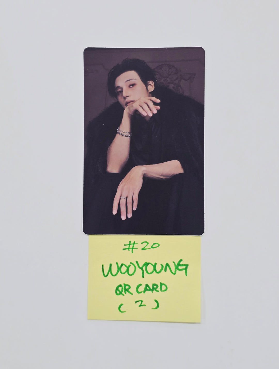 ATEEZ "GOLDEN HOUR : Part.4" - Official QR Photocard (POCAALBUM Ver.) [26.02.09]