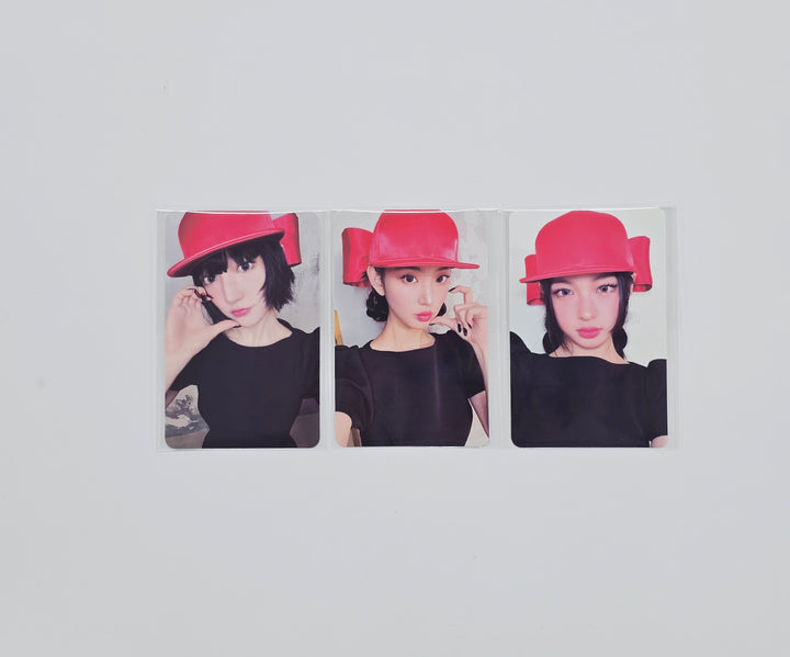 KiiiKiii "Delulu Pack" - Broadcast Photocard [26.02.10]