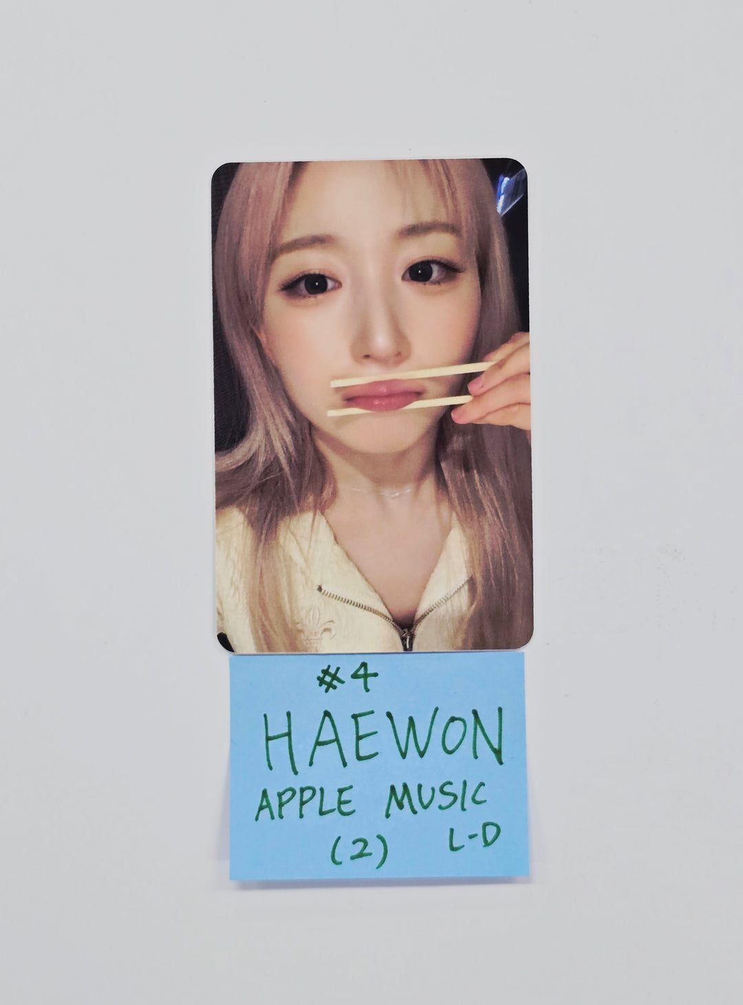 NMIXX "Blue Valentine" - Apple Music Lucky Draw Event Photocard, Polaroid type Photocard R5 [26.02.11]