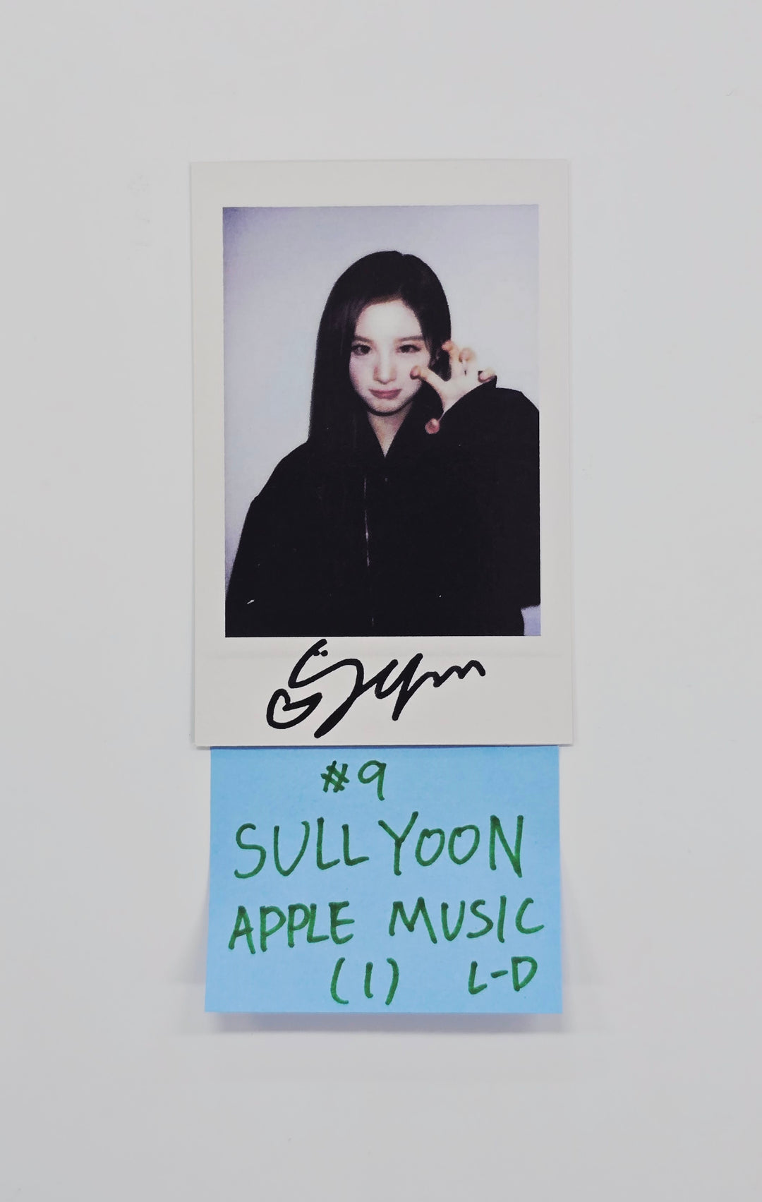NMIXX "Blue Valentine" - Apple Music Lucky Draw Event Photocard, Polaroid type Photocard R5 [26.02.11]