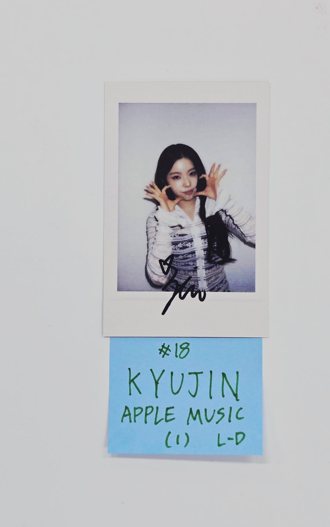 NMIXX "Blue Valentine" - Apple Music Lucky Draw Event Photocard, Polaroid type Photocard R5 [26.02.11]