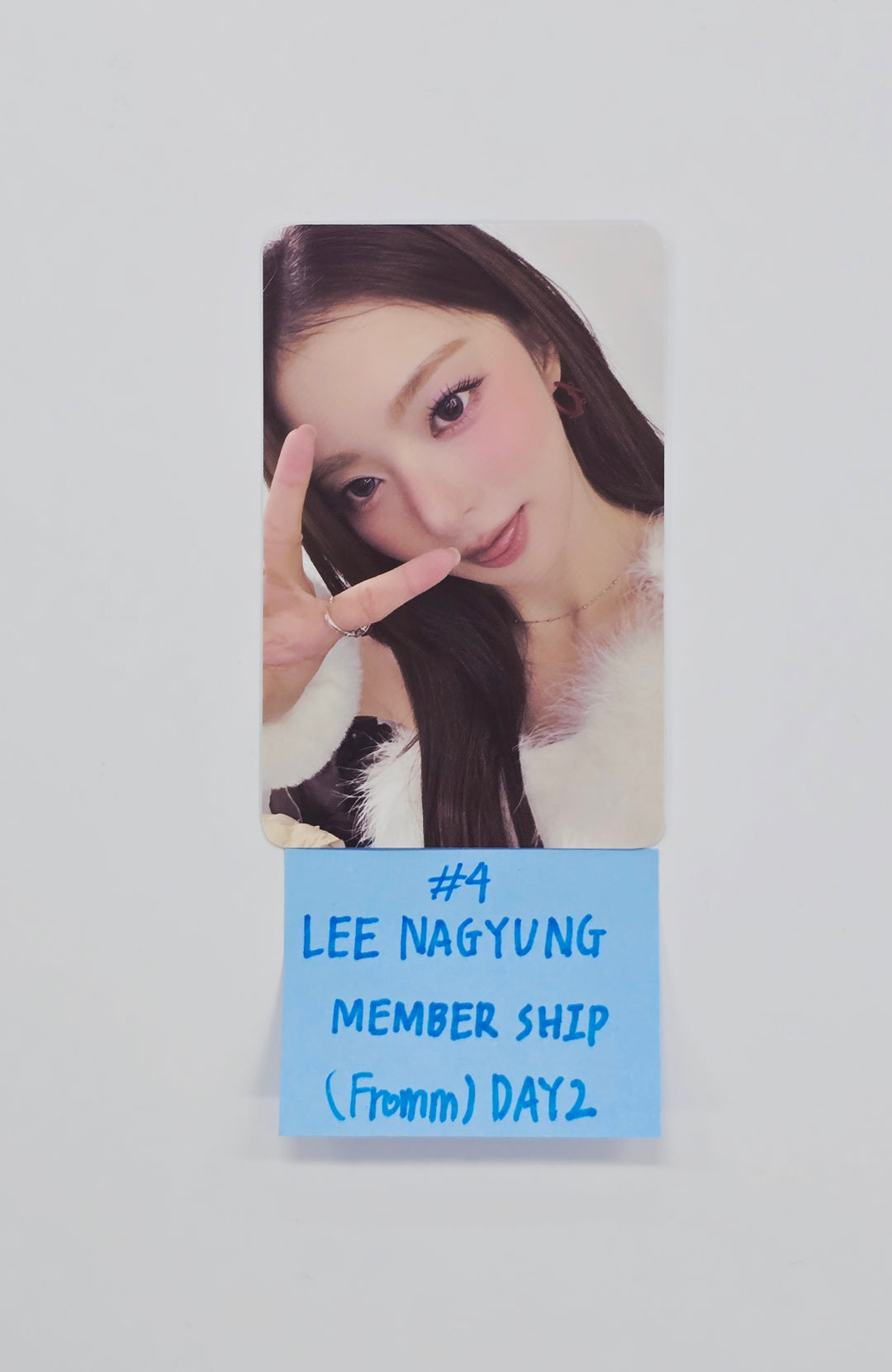 Fromis_9 - ENCORE World Tour Membership Event Photocard Day2 [26.02.11]