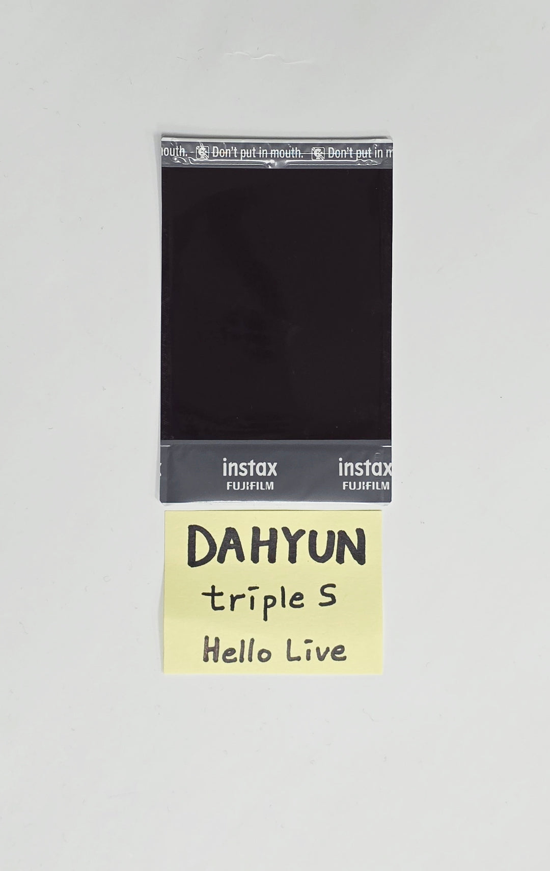 DAHYUN (of TripleS) - Hand Autographed(Signed) Polaroid [26.02.11]