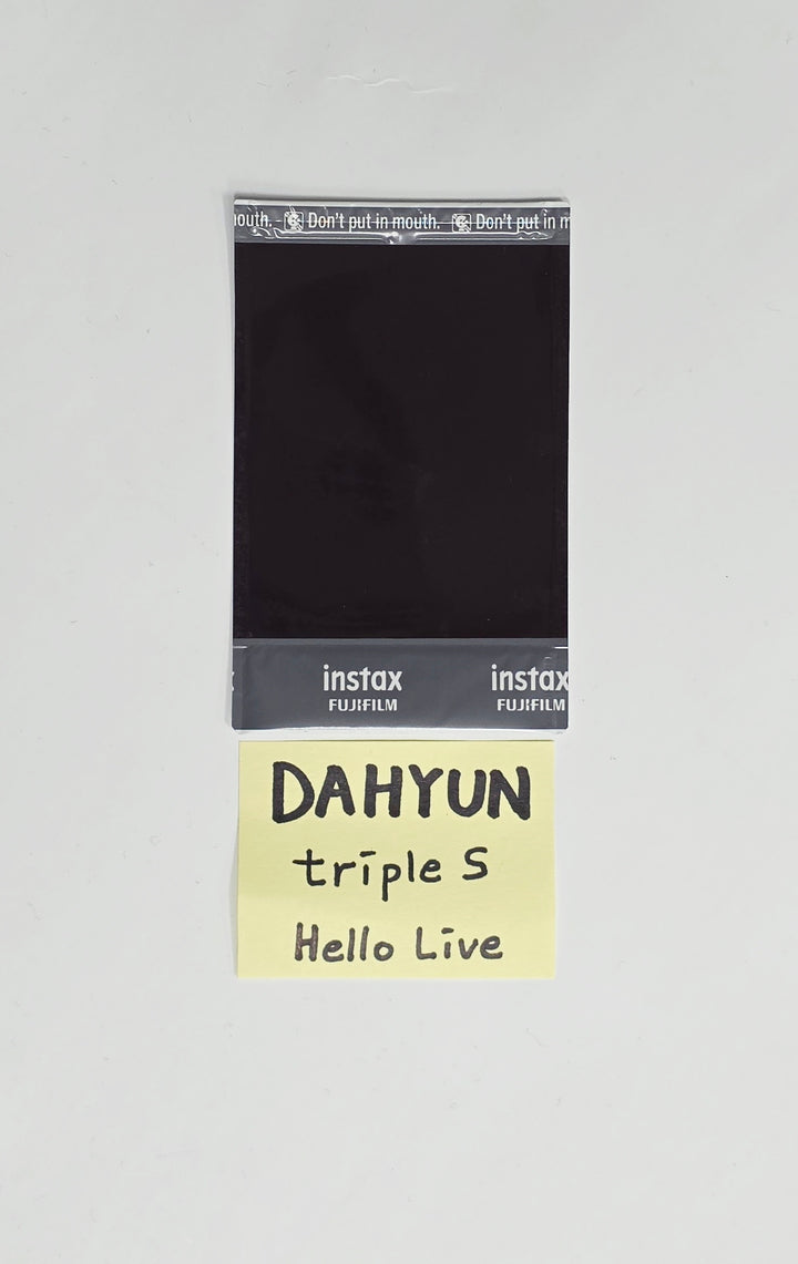 DAHYUN (of TripleS) - Hand Autographed(Signed) Polaroid [26.02.11]
