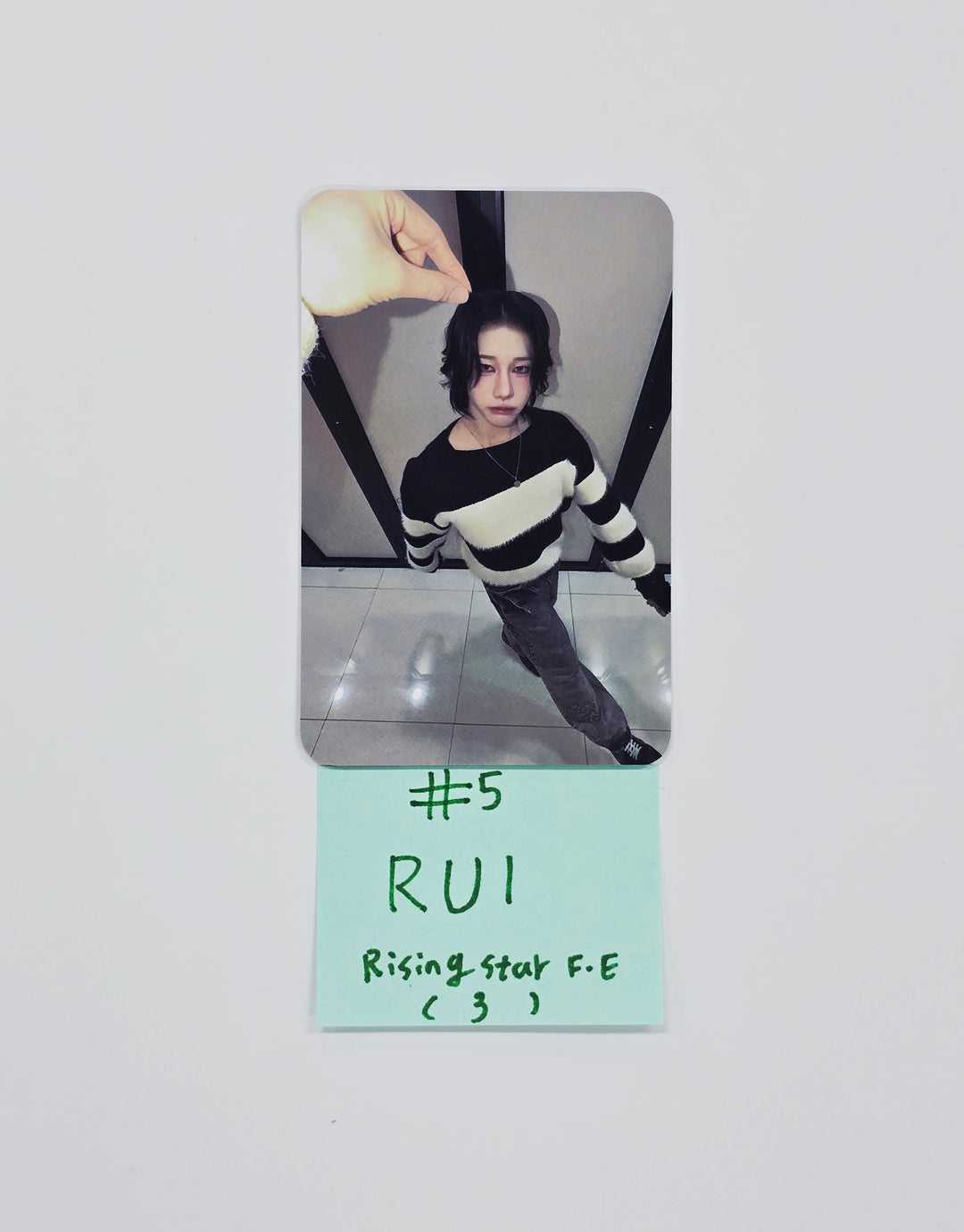 XLOV "UXLXVE" - Rising Star Fansign Event Photocard R5 [26.02.12]