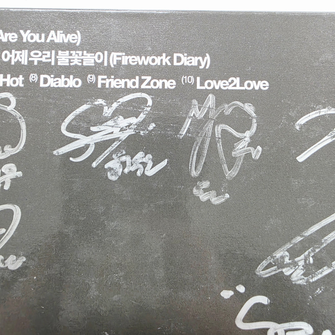 IVE "IVE EMPATHY", TripleS "ASSEMBLE25", STAYC "I WANT IT"  - Hand Autographed(Signed) Promo Album [26.02.12]