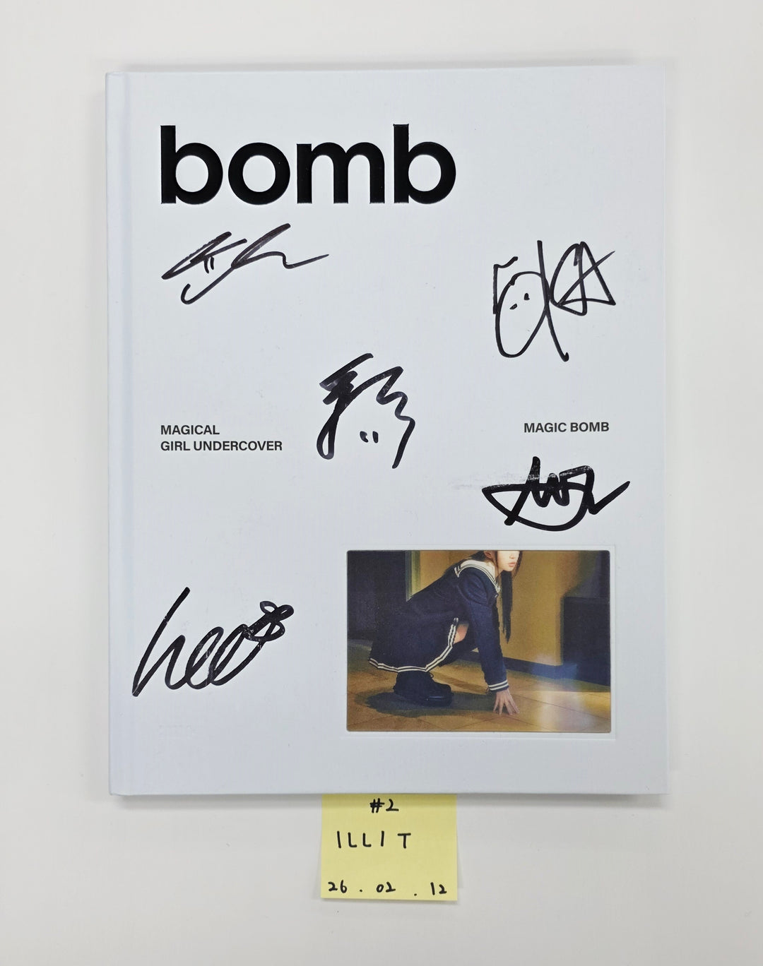 IZNA "Not Just Pretty", ILLIT "NOT CUTE ANYMORE", ILLIT "bomb", MEOVV "MY EYES OPEN VVIDE"  - Hand Autographed(Signed) Promo Album [26.02.12]