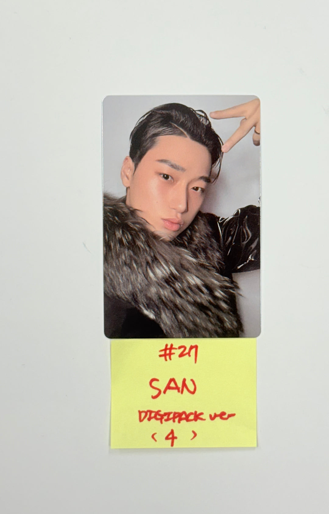 ATEEZ "GOLDEN HOUR : Part.4" - Official Photocard (Digipack ver.) (san, mingi, wooyoung, jongho) [26.02.12]