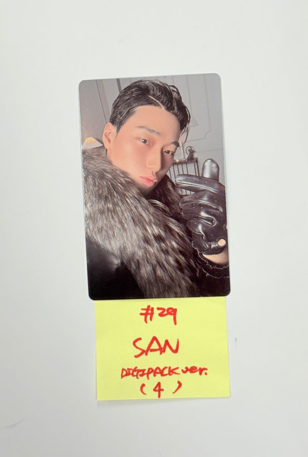 ATEEZ "GOLDEN HOUR : Part.4" - Official Photocard (Digipack ver.) (san, mingi, wooyoung, jongho) [26.02.12]